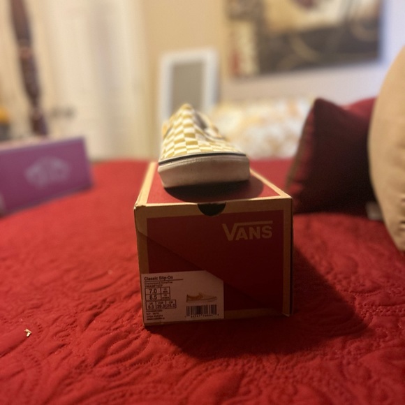 Shoes - Picture 2 of 2